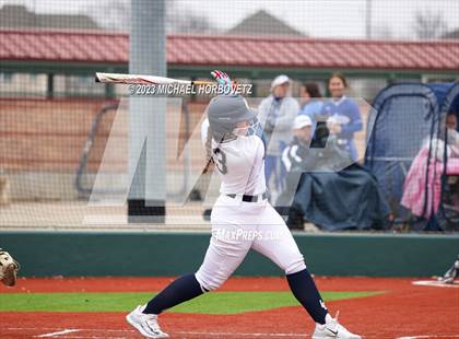 Thumbnail 3 in Lake Creek vs. Plano West photogallery.