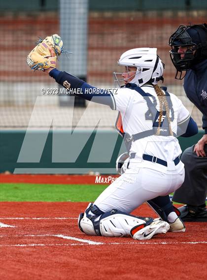 Thumbnail 1 in Lake Creek vs. Plano West photogallery.