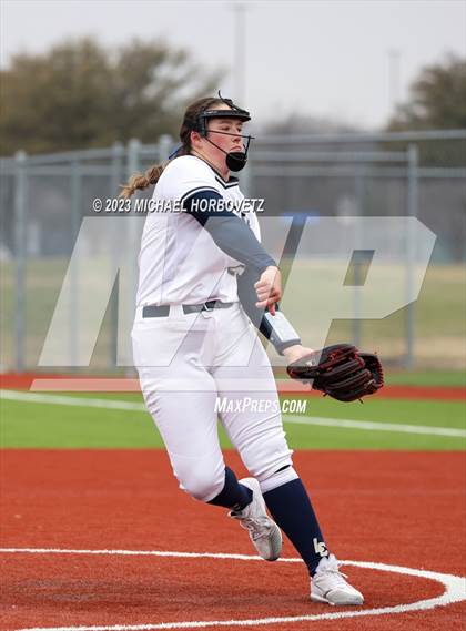 Thumbnail 1 in Lake Creek vs. Plano West photogallery.