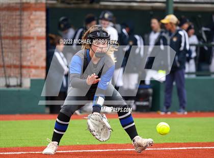 Thumbnail 1 in Lake Creek vs. Plano West photogallery.