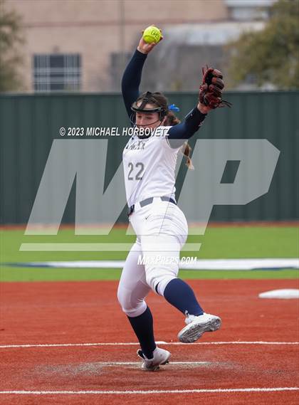Thumbnail 2 in Lake Creek vs. Plano West photogallery.