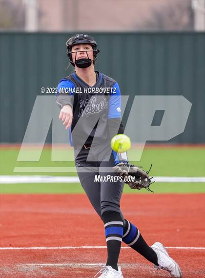 Thumbnail 1 in Lake Creek vs. Plano West photogallery.