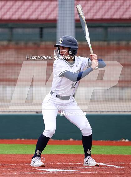 Thumbnail 3 in Lake Creek vs. Plano West photogallery.
