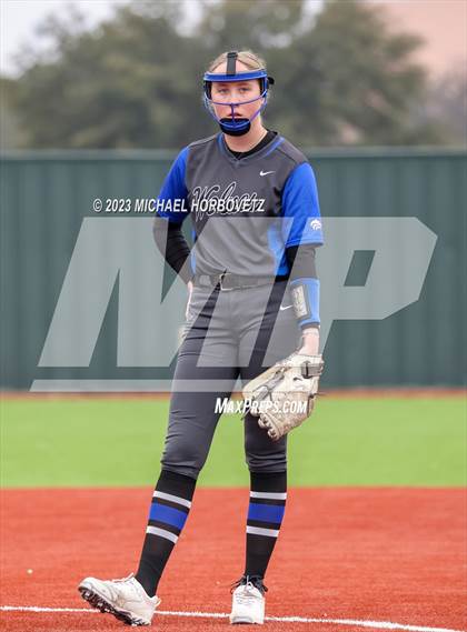 Thumbnail 1 in Lake Creek vs. Plano West photogallery.