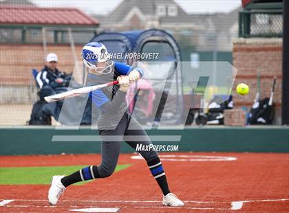 Thumbnail 1 in Lake Creek vs. Plano West photogallery.