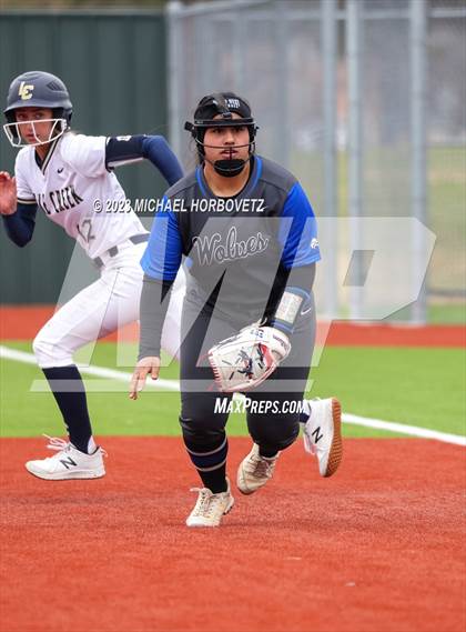 Thumbnail 1 in Lake Creek vs. Plano West photogallery.