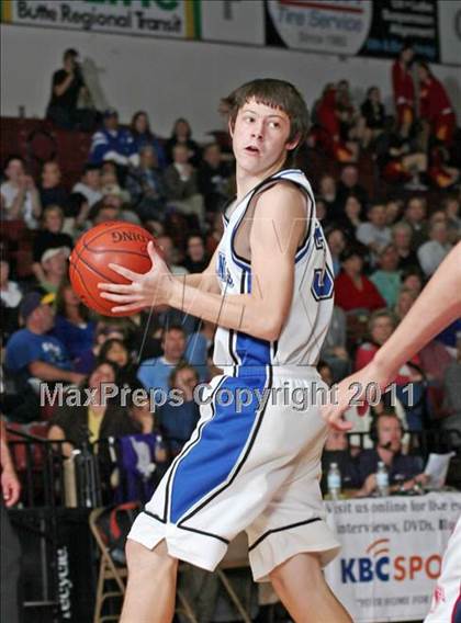 Thumbnail 2 in Orland vs. Central Valley (CIF NS D4 Final) photogallery.