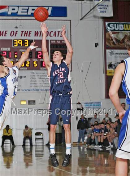Thumbnail 3 in Orland vs. Central Valley (CIF NS D4 Final) photogallery.