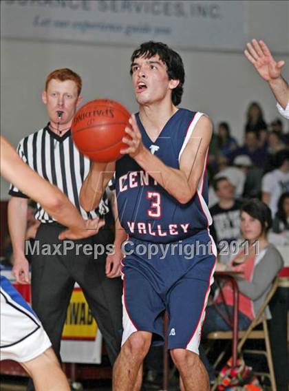 Thumbnail 1 in Orland vs. Central Valley (CIF NS D4 Final) photogallery.