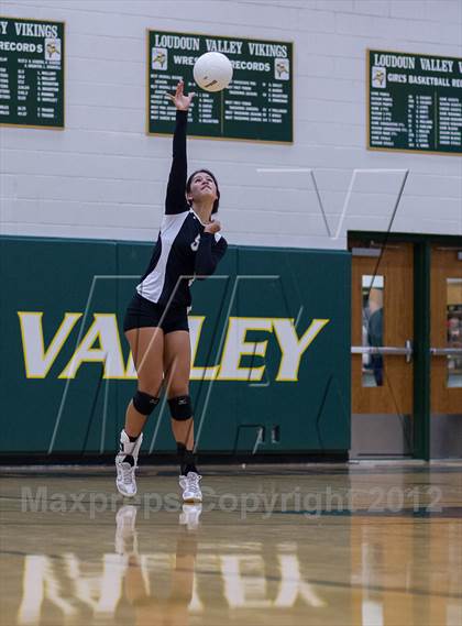 Thumbnail 3 in Dominion @ Loudoun Valley photogallery.