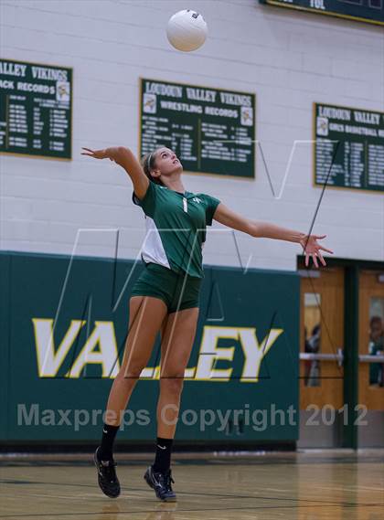 Thumbnail 1 in Dominion @ Loudoun Valley photogallery.