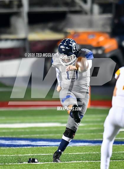 Thumbnail 1 in Greenwood vs. Lake Hamilton (AAA 6A Final) photogallery.
