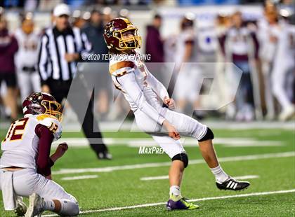 Thumbnail 1 in Greenwood vs. Lake Hamilton (AAA 6A Final) photogallery.