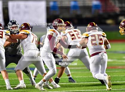 Thumbnail 1 in Greenwood vs. Lake Hamilton (AAA 6A Final) photogallery.