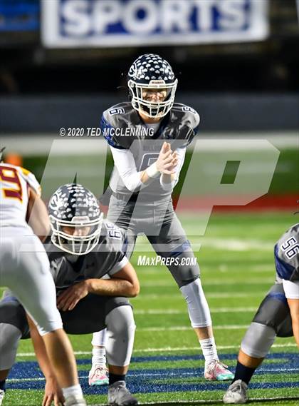 Thumbnail 1 in Greenwood vs. Lake Hamilton (AAA 6A Final) photogallery.