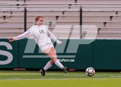 Thumbnail 3 in San Ramon Valley vs. Carondelet (CIF NCS D1 Final) photogallery.