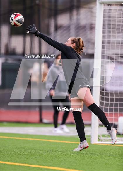 Thumbnail 2 in San Ramon Valley vs. Carondelet (CIF NCS D1 Final) photogallery.