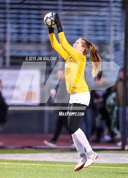 Thumbnail 2 in San Ramon Valley vs. Carondelet (CIF NCS D1 Final) photogallery.
