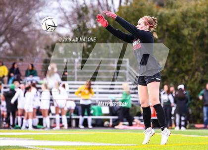 Thumbnail 1 in San Ramon Valley vs. Carondelet (CIF NCS D1 Final) photogallery.