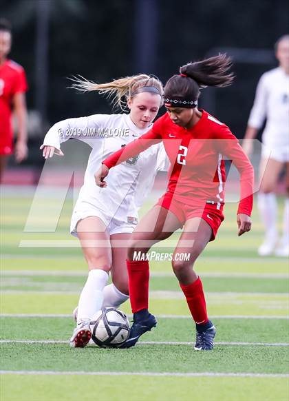 Thumbnail 3 in San Ramon Valley vs. Carondelet (CIF NCS D1 Final) photogallery.
