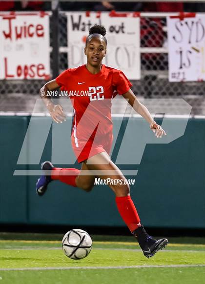 Thumbnail 3 in San Ramon Valley vs. Carondelet (CIF NCS D1 Final) photogallery.