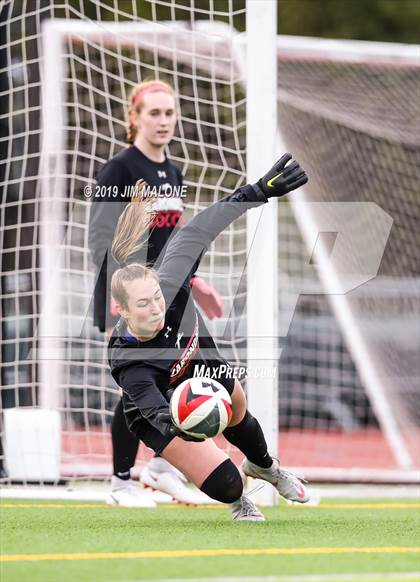 Thumbnail 3 in San Ramon Valley vs. Carondelet (CIF NCS D1 Final) photogallery.