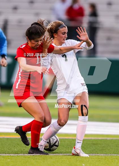 Thumbnail 2 in San Ramon Valley vs. Carondelet (CIF NCS D1 Final) photogallery.