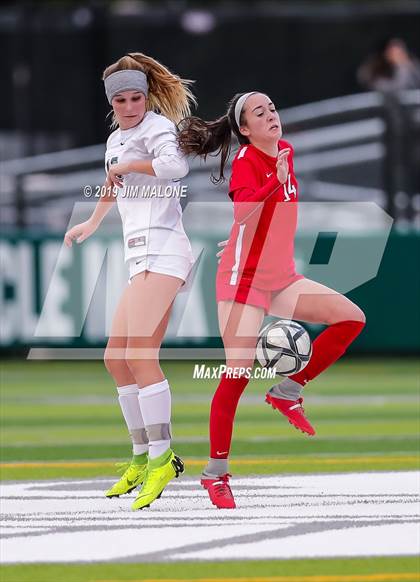 Thumbnail 3 in San Ramon Valley vs. Carondelet (CIF NCS D1 Final) photogallery.