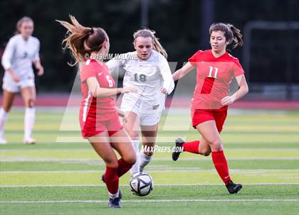 Thumbnail 3 in San Ramon Valley vs. Carondelet (CIF NCS D1 Final) photogallery.