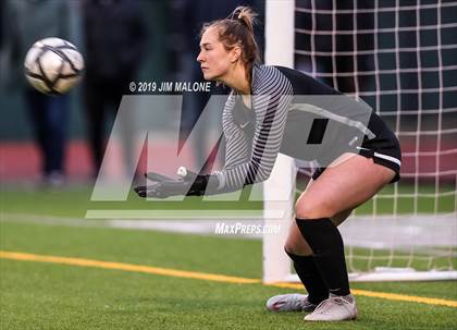 Thumbnail 2 in San Ramon Valley vs. Carondelet (CIF NCS D1 Final) photogallery.
