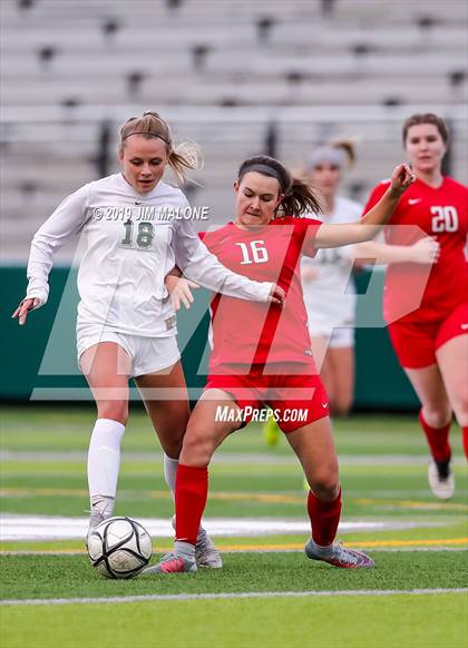 Thumbnail 3 in San Ramon Valley vs. Carondelet (CIF NCS D1 Final) photogallery.