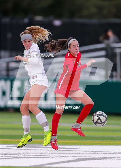 Thumbnail 1 in San Ramon Valley vs. Carondelet (CIF NCS D1 Final) photogallery.