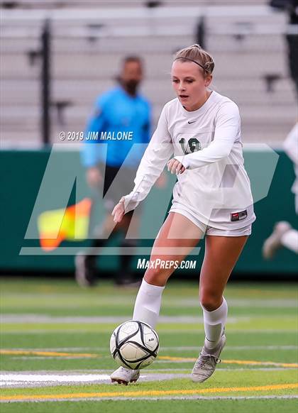Thumbnail 3 in San Ramon Valley vs. Carondelet (CIF NCS D1 Final) photogallery.