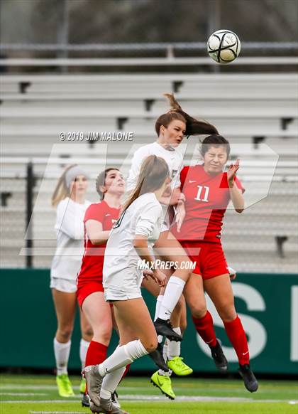 Thumbnail 3 in San Ramon Valley vs. Carondelet (CIF NCS D1 Final) photogallery.