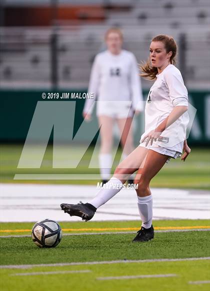 Thumbnail 2 in San Ramon Valley vs. Carondelet (CIF NCS D1 Final) photogallery.