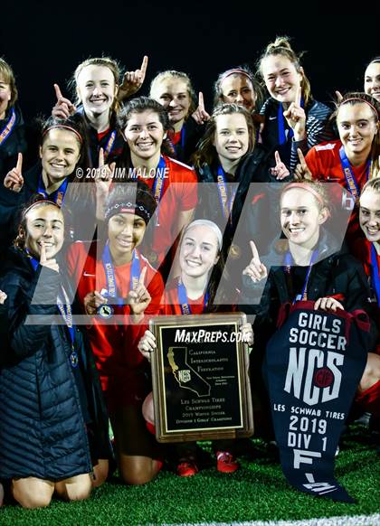 Thumbnail 3 in San Ramon Valley vs. Carondelet (CIF NCS D1 Final) photogallery.