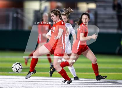 Thumbnail 3 in San Ramon Valley vs. Carondelet (CIF NCS D1 Final) photogallery.
