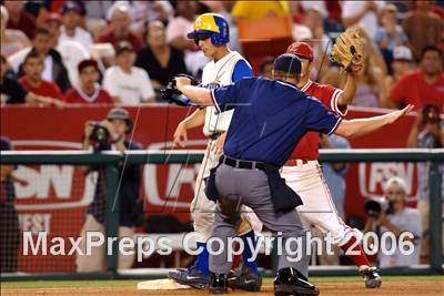 Thumbnail 2 in Agoura vs Lakewood (D1 Section Final) photogallery.