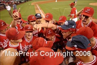 Thumbnail 3 in Agoura vs Lakewood (D1 Section Final) photogallery.