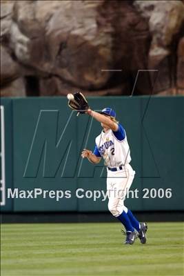 Thumbnail 1 in Agoura vs Lakewood (D1 Section Final) photogallery.