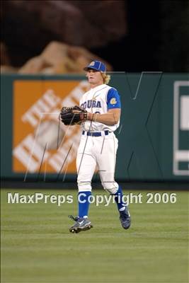 Thumbnail 1 in Agoura vs Lakewood (D1 Section Final) photogallery.