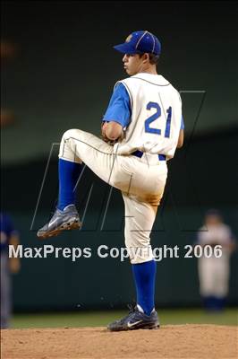 Thumbnail 3 in Agoura vs Lakewood (D1 Section Final) photogallery.