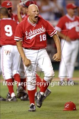Thumbnail 1 in Agoura vs Lakewood (D1 Section Final) photogallery.