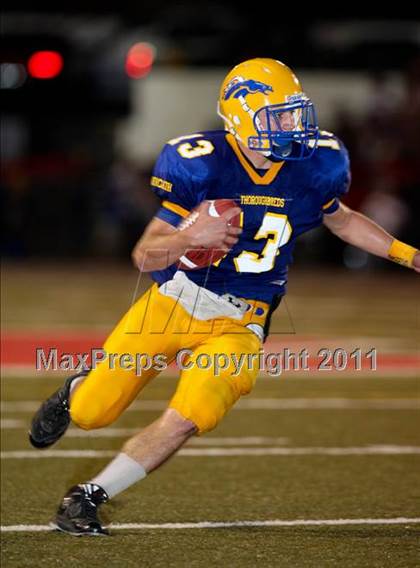 Thumbnail 2 in Covington Catholic @ Newport Central Catholic photogallery.