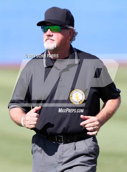 Thumbnail 2 in Righetti vs. Walnut (CIF SS Division 3 Final) photogallery.