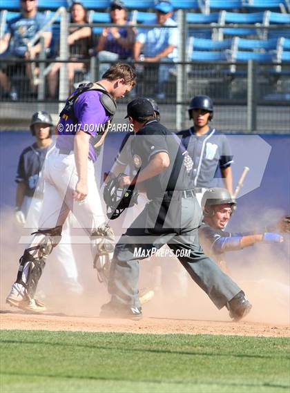 Thumbnail 2 in Righetti vs. Walnut (CIF SS Division 3 Final) photogallery.