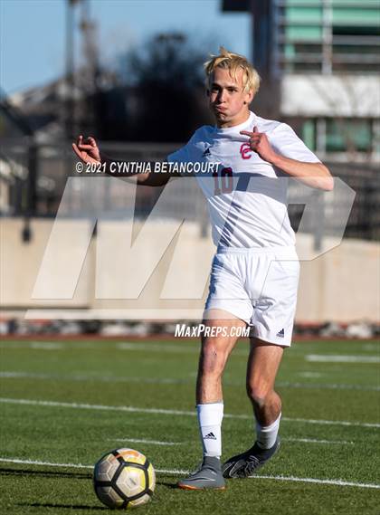 Thumbnail 2 in Cherokee Trail vs. Cherry Creek photogallery.