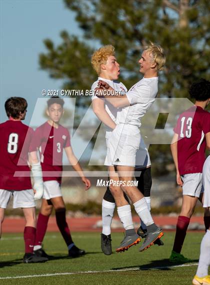 Thumbnail 3 in Cherokee Trail vs. Cherry Creek photogallery.