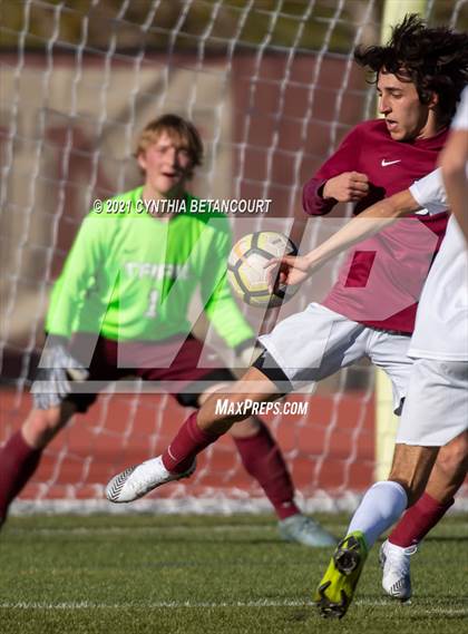 Thumbnail 3 in Cherokee Trail vs. Cherry Creek photogallery.