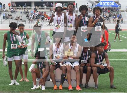 Thumbnail 1 in UIL 6A Track Region III Final (Medal Ceremony) photogallery.